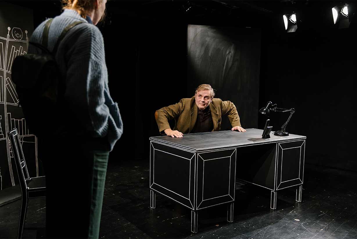 Aufnahme vom Theaterstück Oleanna unter der Regie von Werner Müller