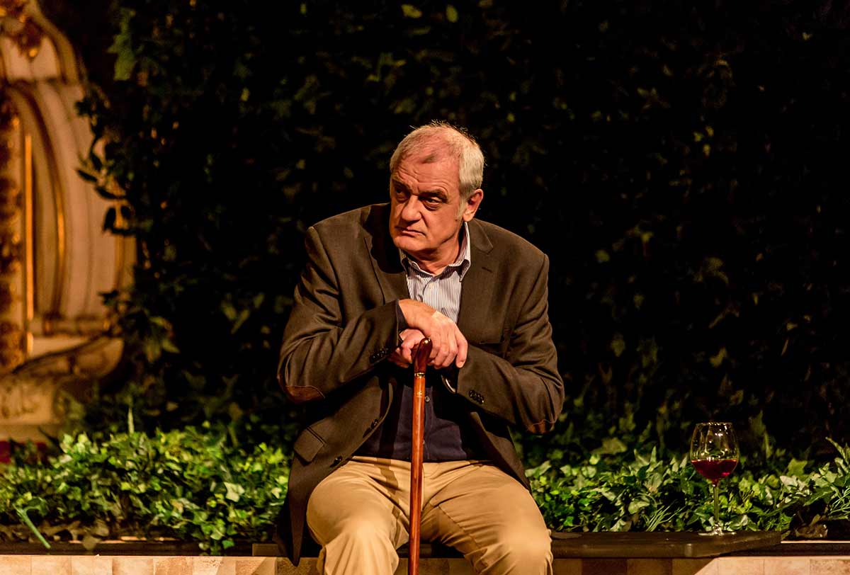 Aufnahme vom Theaterstück Die kleinen Füchse unter der Regie von Werner Müller